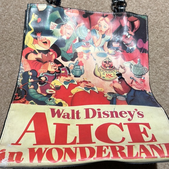 Vintage looking Alice in Wonderland bag - Picture 2 of 4